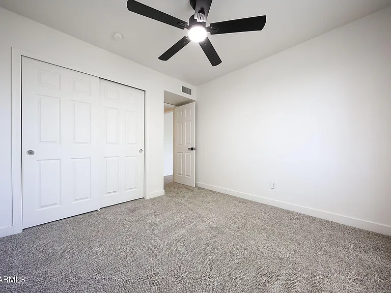 558 S Lesueur #3 — Photo 19