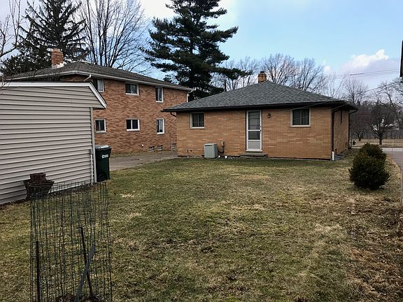 2nd image of 1601 Grantwood Dr