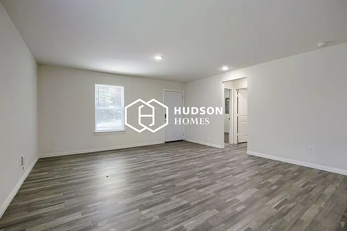 1403 Booker St — Photo 3