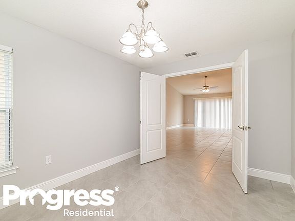 5th image of 284 Beckenham Dr