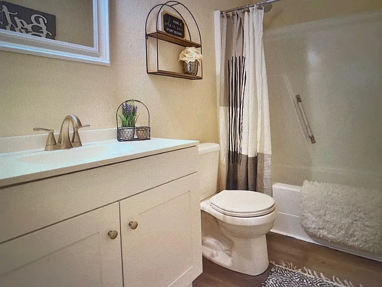 101 Dooley St #A — Photo 11