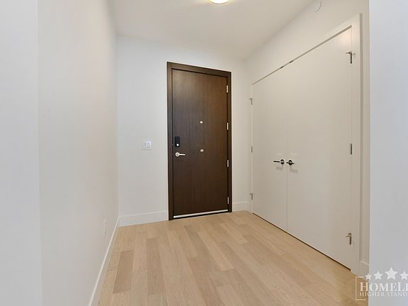 2nd image of 1475 Foster St #1105