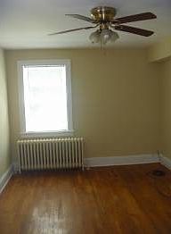 5th image of 3543 Grove Ave