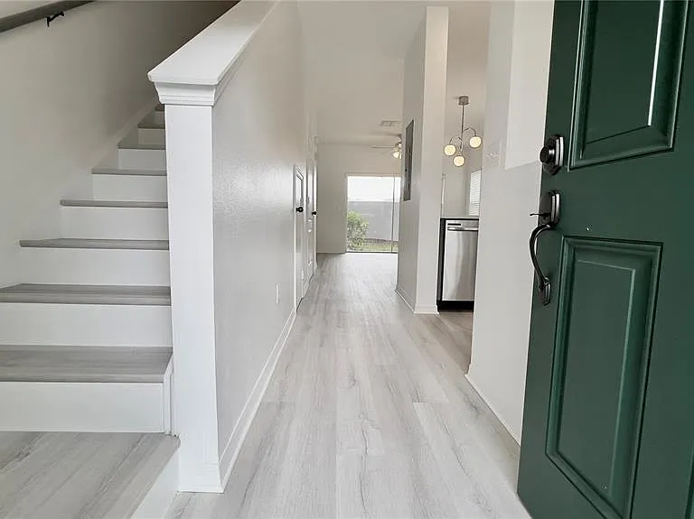 10946 Savannah Wood Dr #147 — Photo 6