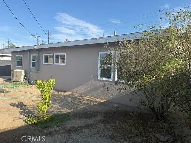 2563 W Crescent Ave — Photo 15