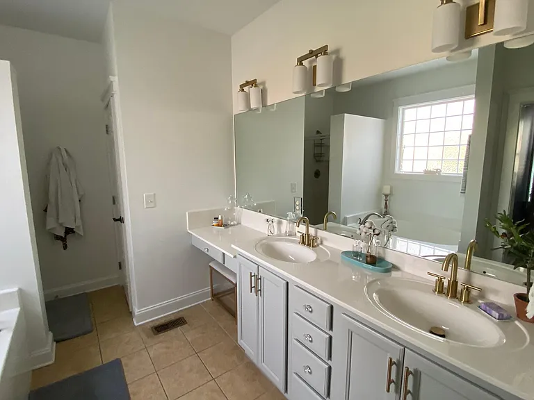 1125 Sabrina Cir — Photo 10