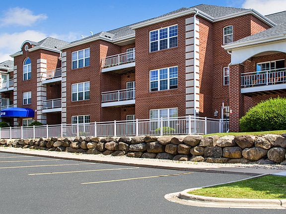 Barrington Place Apartments Exterior