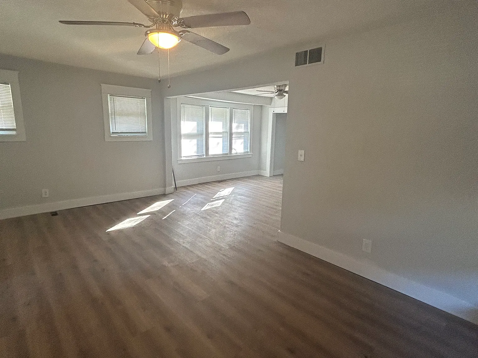 4 bed, 2125 sqft, $3,300 — Photo 1