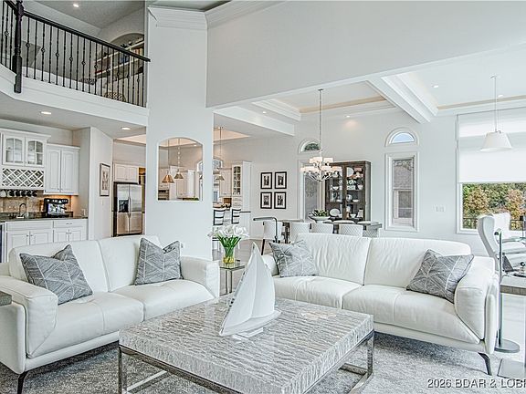 5th image of 596 Forestridge Ln
