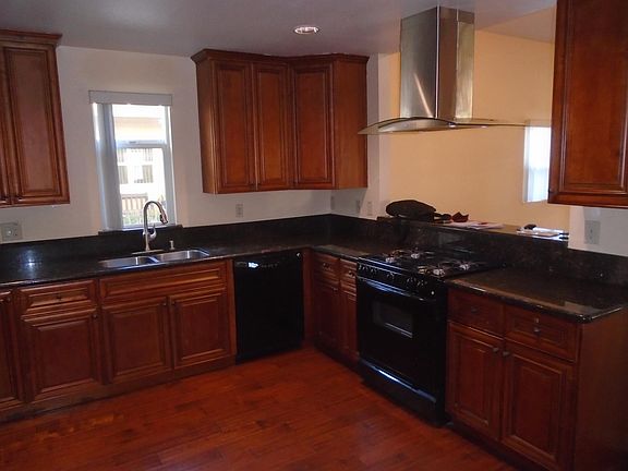 5th image of 127 W H St Unit E