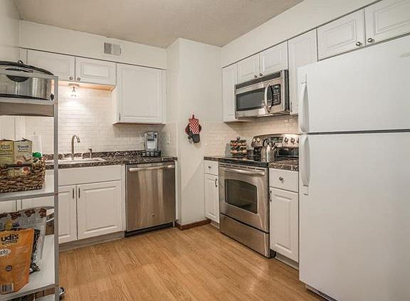 4th image of 4333 Jarboe St APT 2