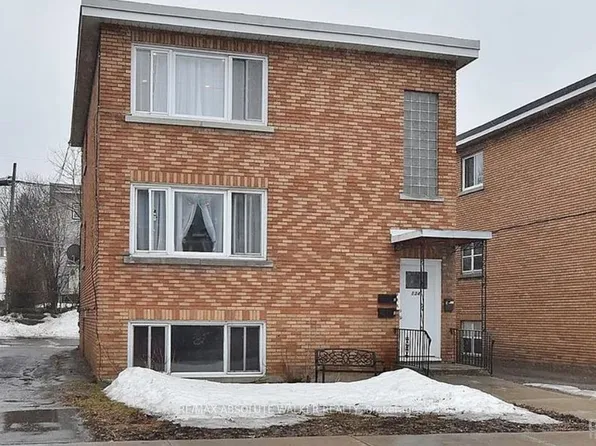 134 Jolliet Ave #2, Ottawa, ON K1L 5G9