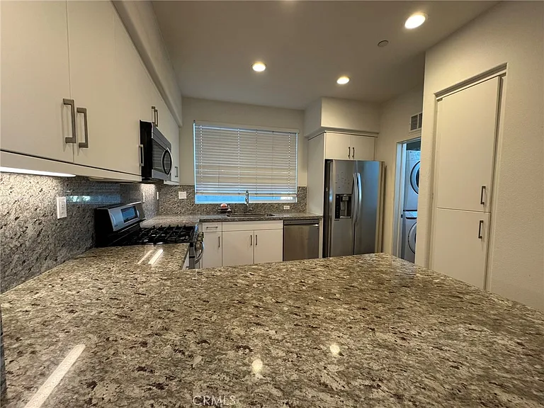 9042 Garvey Ave #16 — Photo 28