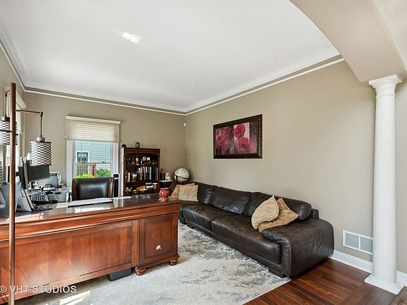 5th image of 9560 Nicklaus Ln