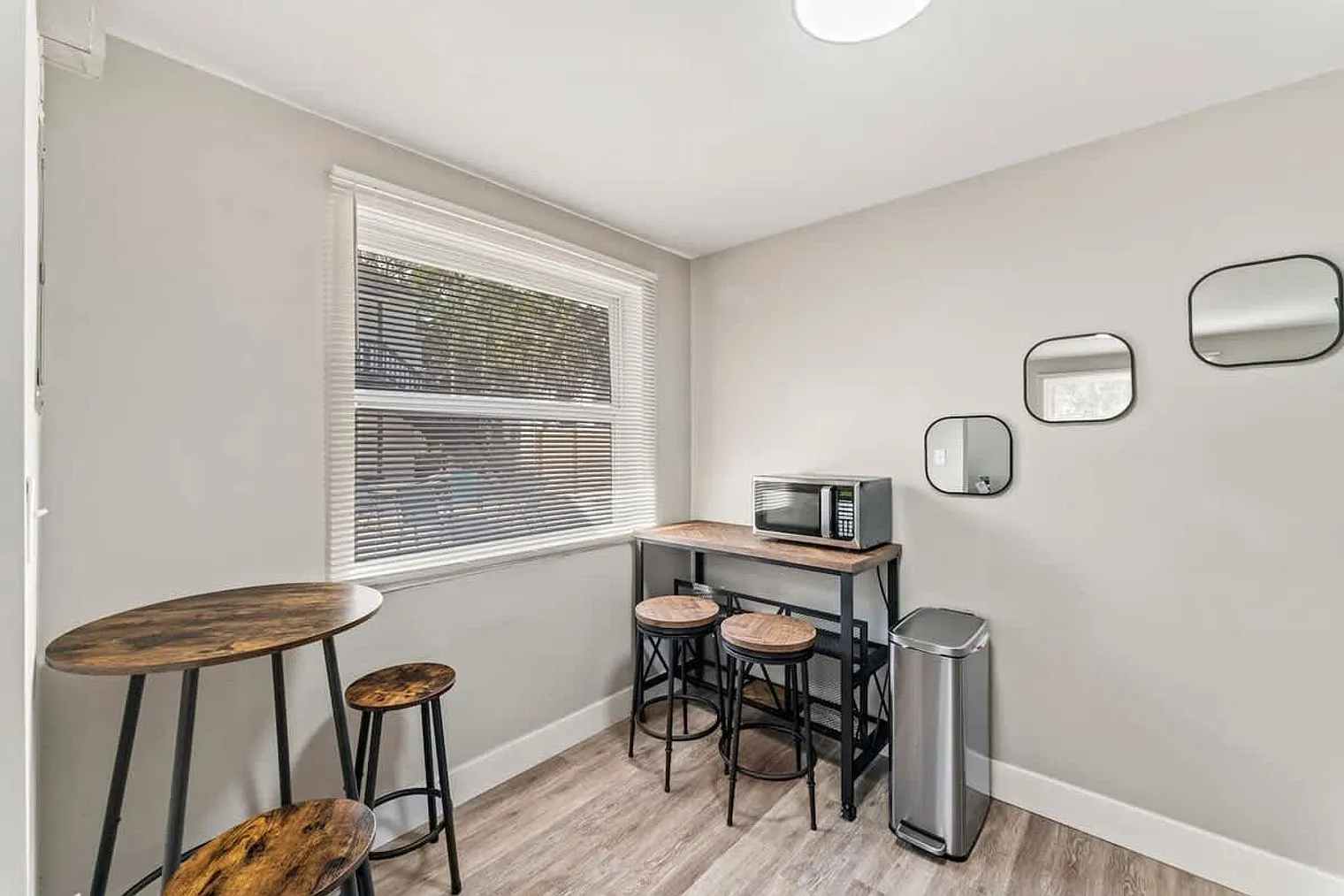 1 bed, 1.0 bath, 398 sqft, $1,799 — Photo 4