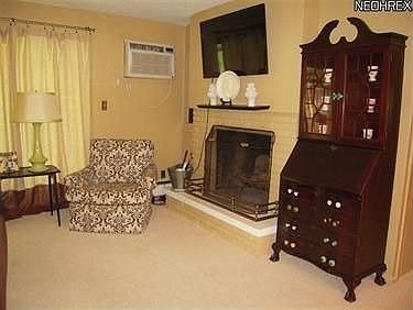 3rd image of 5009 Nob Hill Dr APT B3