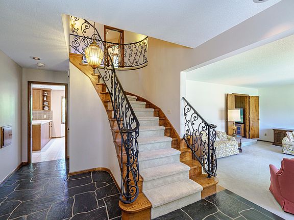 3rd image of 3052 Cherrywood Ct