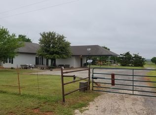21899 E 1170th Rd, Cordell, OK 73632