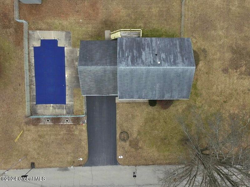 5th image of 12 Marjorie Drive