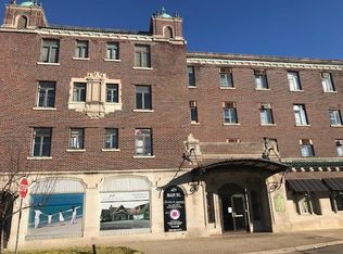 404 E Main St APT 217, Niles, MI 49120