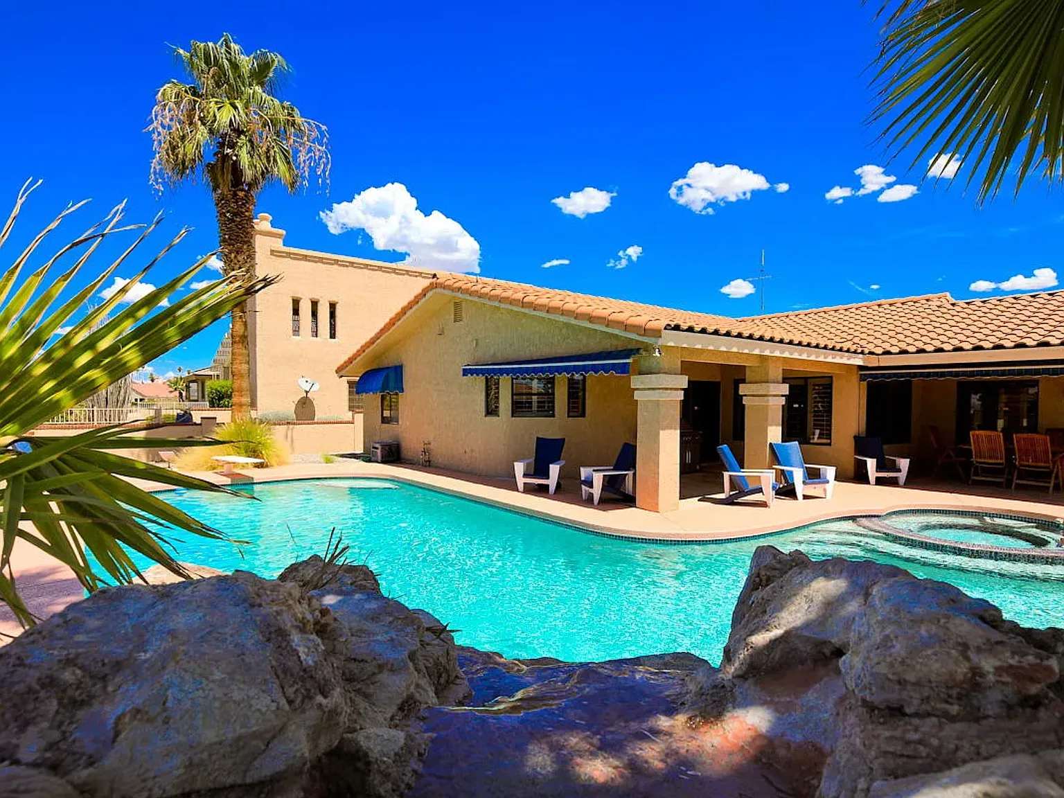 725 Paseo Granada — Photo 4