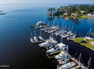 414 Whittaker Point Rd #E-5, Oriental, NC 28571