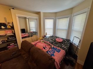 5 Blake St APT 5, Cambridge, MA 02140