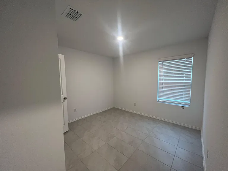 2903 Greenhorn Ave — Photo 5