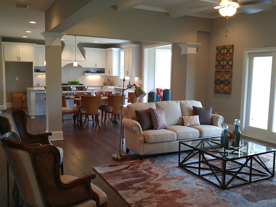 1st image of 129 Sierra Cir