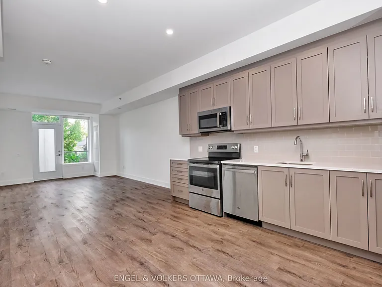 280 Crichton St #105 — Photo 16