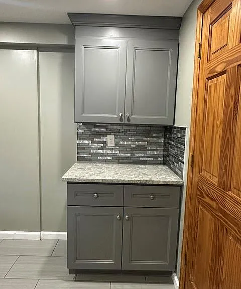 904 N Bay Ave — Photo 3