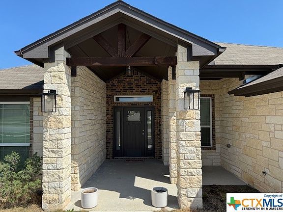 3rd image of 1303 Republic Cir