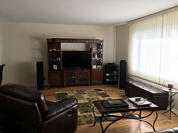3rd image of 446 Beach 139 St