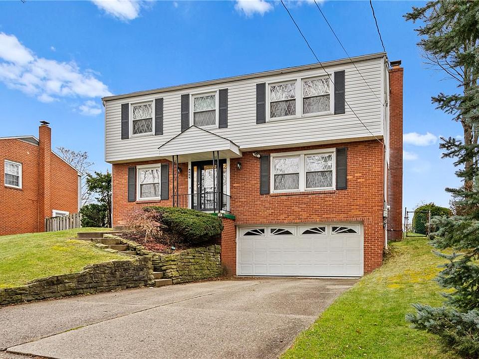1st image of 866 Bridgewater Dr