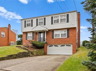 866 Bridgewater Dr, Pittsburgh, PA 15216