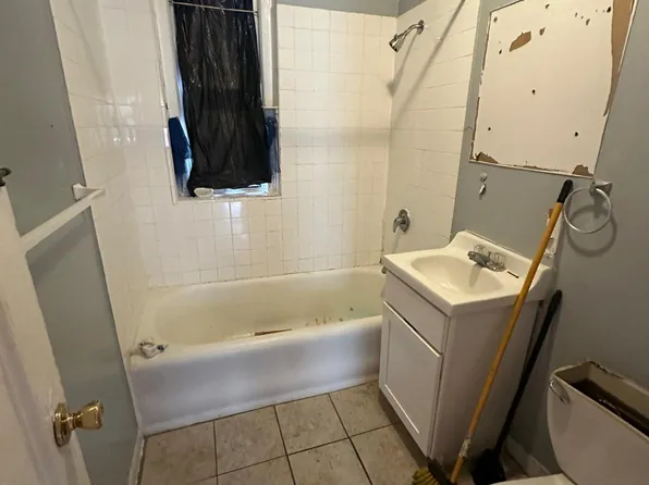 1467 Taylor Avenue image 4 of 4