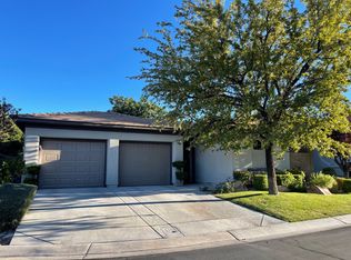 12 Emerald Dunes Cir, Henderson, NV 89052