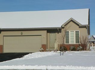1112 White Birch Dr #U, Findlay, OH 45840