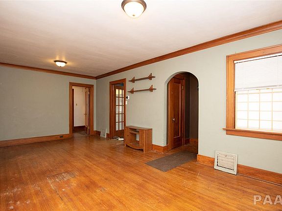5th image of 813 W Hanssler Pl