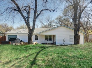 624 Alameda Rd, Azle, TX 76020