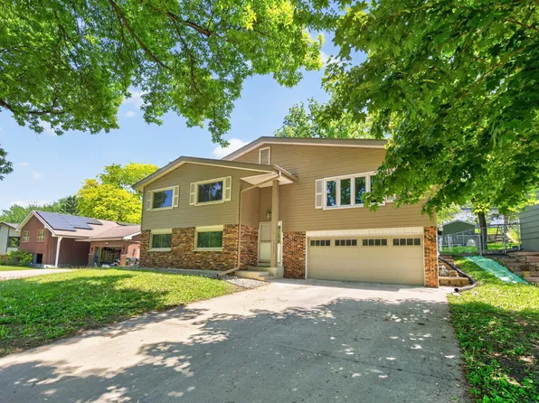 3002 9th Ave NW, Rochester, MN 55901