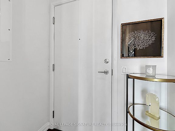 4th image of 7895 Jane St #2908