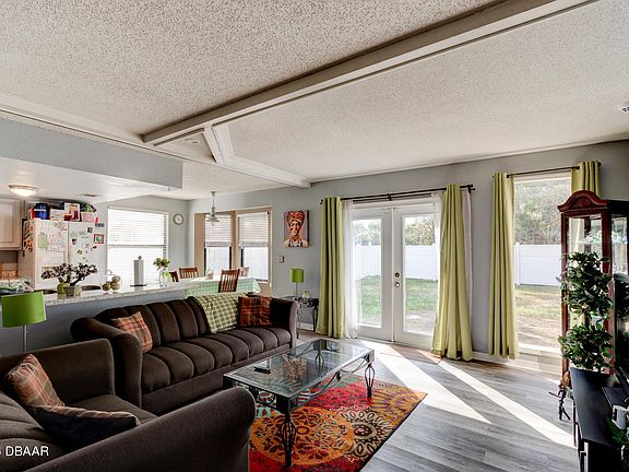 4th image of 1115 Monticello Ln APT 2