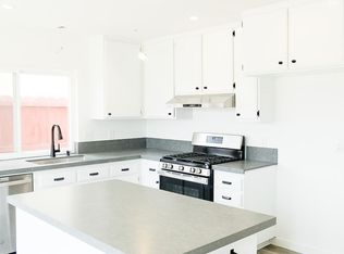 7896 Jade Coast Rd, San Diego, CA 92126