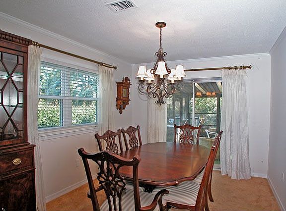 Formal dining room
