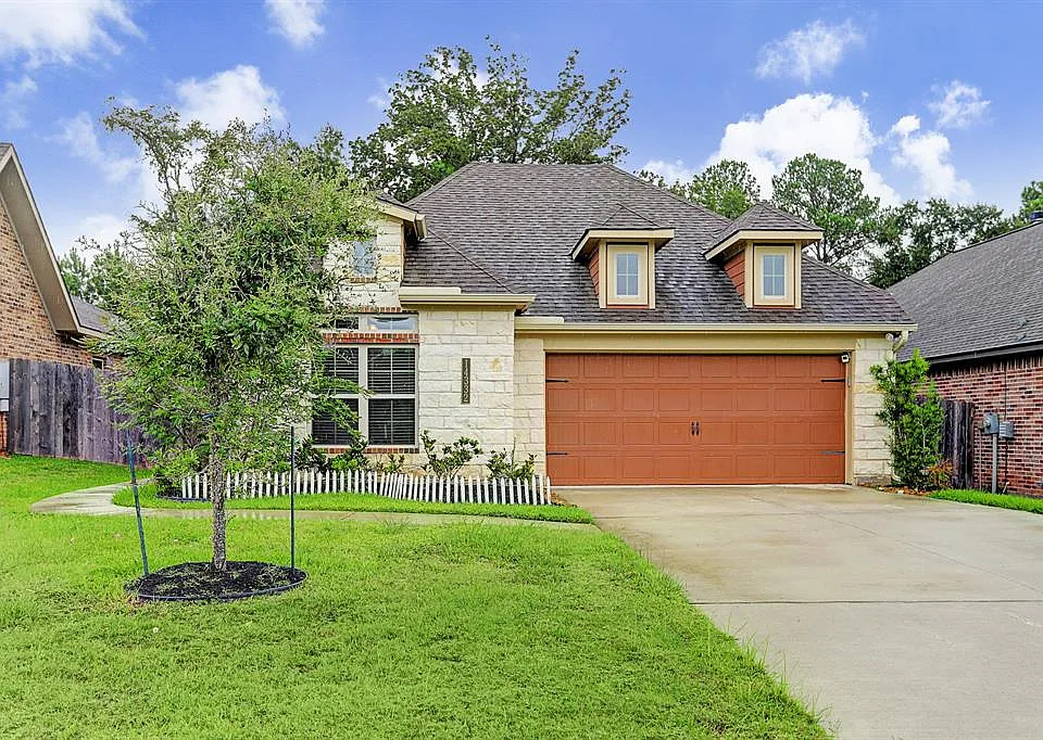 14332 N Summerchase Cir
