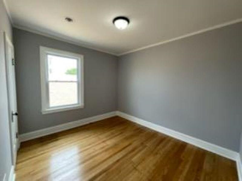 1st image of 6322 S Richmond St #4