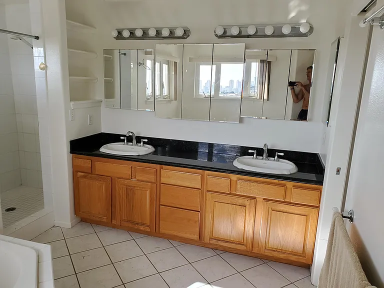 3452 Sierra Dr — Photo 10