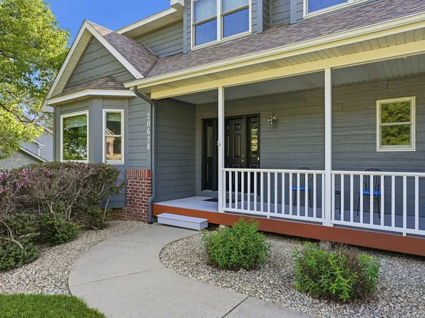 20628 Jura Trl, Lakeville, MN 55044