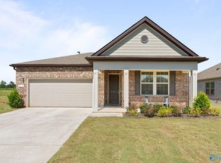 269 Crane Hollow Ln, Huntsville, AL 35811